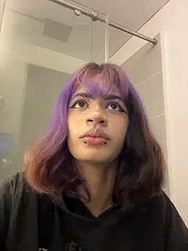 Snapshot of sukulaurens chatting on January 7, 2026, 4:17 am sukulaurens online show from January 7, 2026, 4:17 am