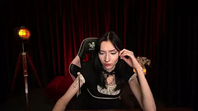 Trix Void online show from October 10, 2025, 7:42 am