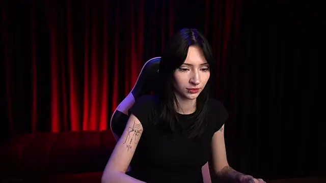 Trix Void online show from October 7, 2025, 7:53 am