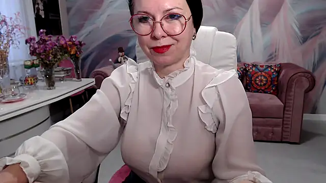 Arisa5000 online show from November 18, 2025, 7:11 am