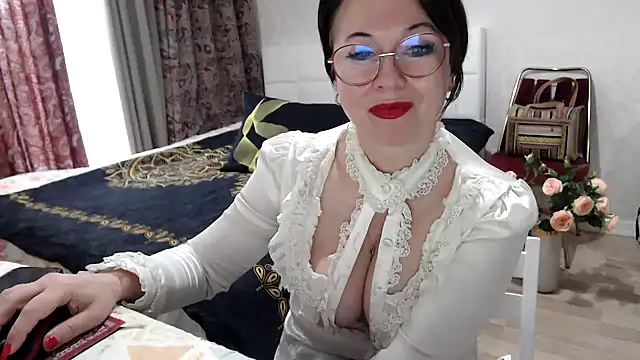 Arisa5000 online show from May 5, 2026, 6:49 am