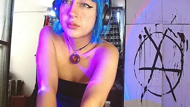 zora blue777 online show from December 20, 2025, 7:50 pm