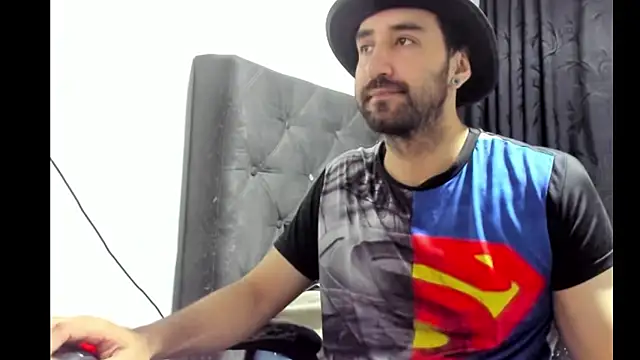 Snapshot of coolfriki chatting on November 1, 2025, 2:51 am coolfriki online show from November 1, 2025, 2:51 am