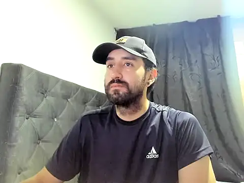 Snapshot of coolfriki chatting on October 20, 2025, 1:51 am coolfriki online show from October 20, 2025, 1:51 am