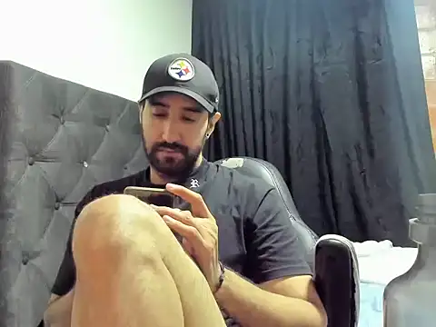 Snapshot of coolfriki chatting on October 11, 2025, 5:41 am coolfriki online show from October 11, 2025, 5:41 am