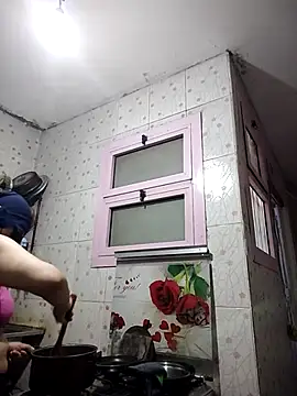 Snapshot of TermedScherzo chatting on November 11, 2025, 2:23 pm TermedScherzo online show from November 11, 2025, 2:23 pm