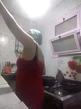 Snapshot of TermedScherzo chatting on October 24, 2025, 1:21 pm TermedScherzo online show from October 24, 2025, 1:21 pm