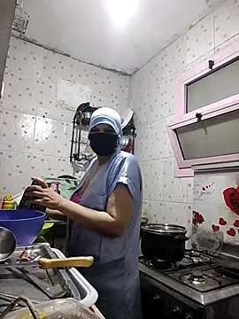 Snapshot of TermedScherzo chatting on November 4, 2025, 2:21 pm TermedScherzo online show from November 4, 2025, 2:21 pm