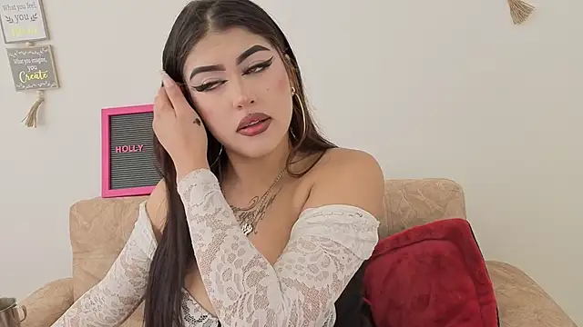 Snapshot of hollycute__ chatting on October 24, 2025, 8:08 pm hollycute online show from October 24, 2025, 8:08 pm