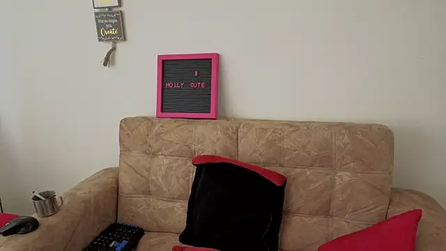 Snapshot of hollycute__ chatting on November 4, 2025, 6:44 pm hollycute online show from November 4, 2025, 6:44 pm