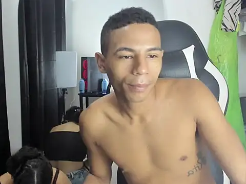 Baby Latin online show from November 13, 2025, 3:32 am