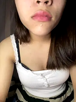 Snapshot of Lyly69699 chatting on October 25, 2025, 11:38 pm Lyly69699 online show from October 25, 2025, 11:38 pm