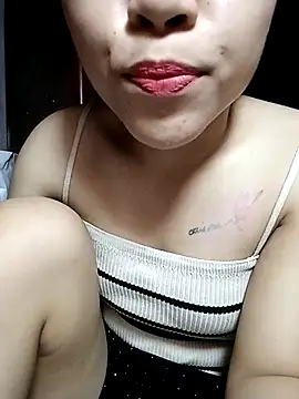 Snapshot of Lyly69699 chatting on October 11, 2025, 5:19 am Lyly69699 online show from October 11, 2025, 5:19 am