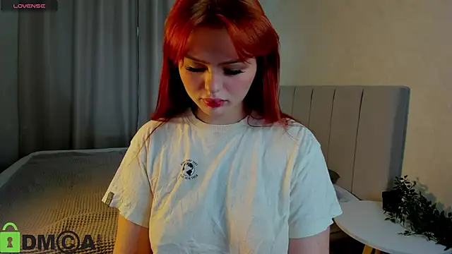 Snapshot of Barbara_Mitchel chatting on October 20, 2025, 1:51 am Barbara Mitchel online show from October 20, 2025, 1:51 am