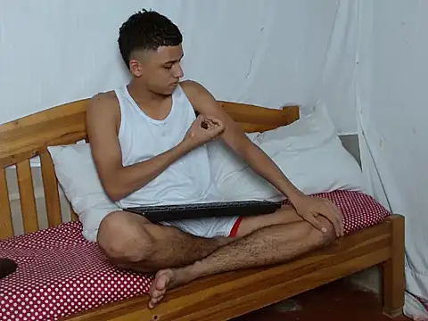 Snapshot of deivy_skinny01 chatting on October 28, 2025, 8:30 pm deivy skinny01 online show from October 28, 2025, 8:30 pm