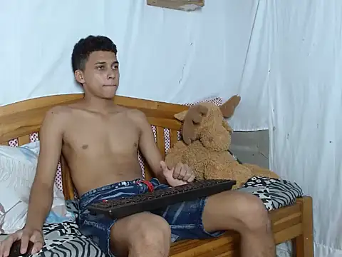 Snapshot of deivy_skinny01 chatting on November 11, 2025, 8:47 pm deivy skinny01 online show from November 11, 2025, 8:47 pm