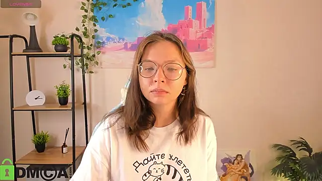 Snapshot of Nuura_Moore chatting on October 29, 2025, 12:42 am Nuura Moore online show from October 29, 2025, 12:42 am