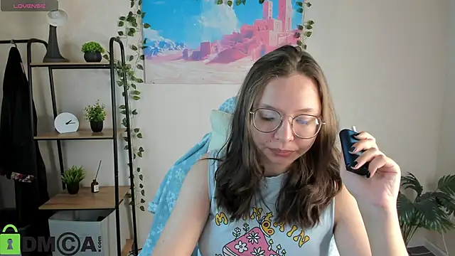 Snapshot of Nuura_Moore chatting on November 10, 2025, 12:48 am Nuura Moore online show from November 10, 2025, 12:48 am