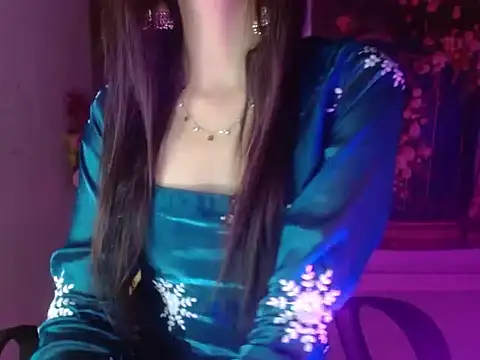 Roiseeee online show from April 30, 2026, 5:14 am