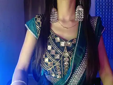 Roiseeee online show from March 1, 2026, 4:56 am