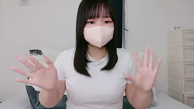 Snapshot of Nagi_25 chatting on October 25, 2025, 6:23 am Nagi 25 online show from October 25, 2025, 6:23 am