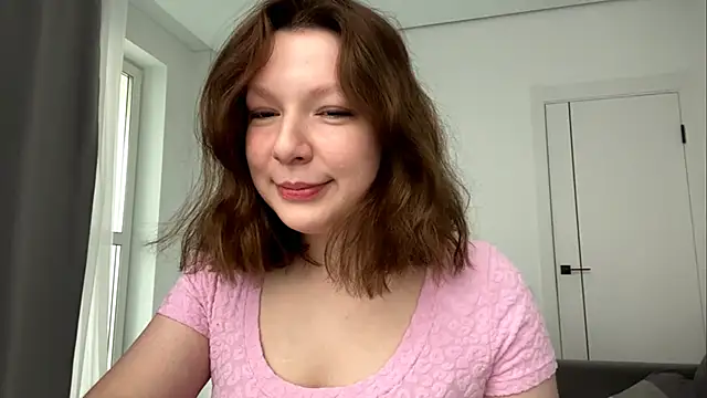 Snapshot of TamekiaSamii chatting on November 5, 2025, 7:00 am TamekiaSamii online show from November 5, 2025, 7:00 am