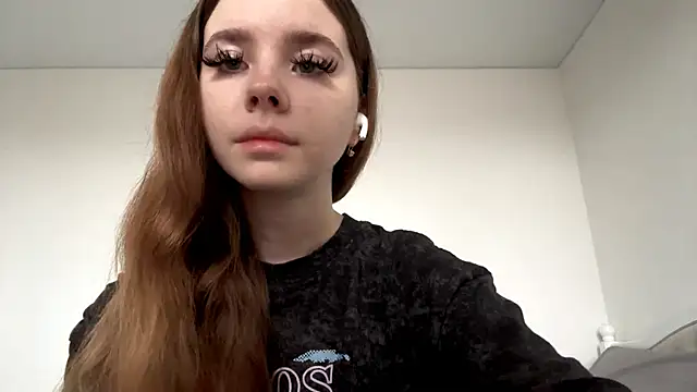 Snapshot of EhtelBiondi chatting on November 30, 2025, 8:15 am EhtelBiondi online show from November 30, 2025, 8:15 am