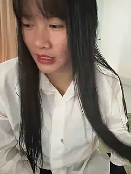 TrangNemo online show from November 11, 2025, 1:00 am