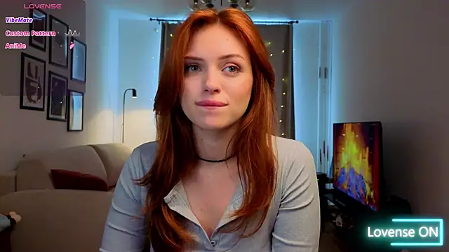 Snapshot of _Cats_eyes_ chatting on July 24, 2026, 8:32 am Cats eyes online show from July 24, 2026, 8:32 am