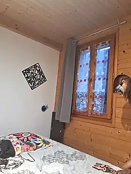 Snapshot of Pimentine chatting on February 18, 2026, 6:44 am Pimentine online show from February 18, 2026, 6:44 am