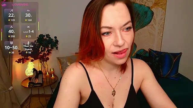 Snapshot of Serena_Foxxx chatting on March 18, 2026, 2:26 am Serena Foxxx online show from March 18, 2026, 2:26 am