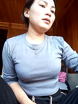 kun-love online show from October 8, 2025, 9:44 am