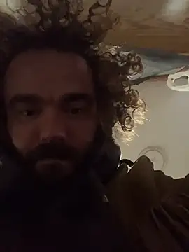 Snapshot of LumpaCoal chatting on November 9, 2025, 4:11 pm LumpaCoal online show from November 9, 2025, 4:11 pm