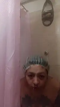 Snapshot of Lunabunnycreamy chatting on November 29, 2025, 9:37 pm Lunabunnycreamy online show from November 29, 2025, 9:37 pm