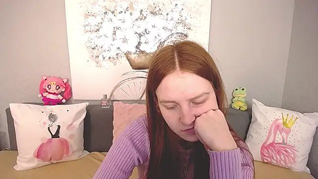 Snapshot of Evarey_ chatting on November 5, 2025, 5:32 am Evarey online show from November 5, 2025, 5:32 am