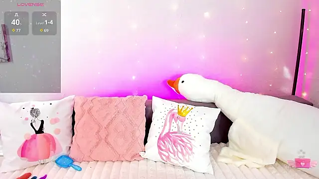 Evarey  online show from March 24, 2026, 5:29 am