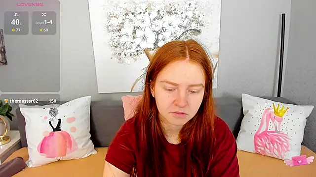 Snapshot of Evarey_ chatting on November 15, 2025, 5:33 am Evarey online show from November 15, 2025, 5:33 am