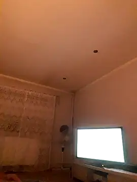 Snapshot of Remello1 chatting on December 20, 2025, 9:17 pm Remello1 online show from December 20, 2025, 9:17 pm