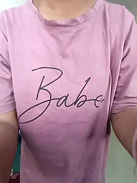 Snapshot of anshika0124 chatting on November 18, 2025, 4:49 am anshika0124 online show from November 18, 2025, 4:49 am