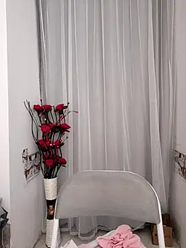 Snapshot of nini10052025 chatting on November 1, 2025, 7:30 pm nini10052025 online show from November 1, 2025, 7:30 pm