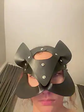 Teengirlmiaa online show from February 15, 2026, 7:24 pm