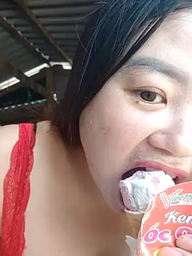 Snapshot of pi-pi-00 chatting on October 13, 2025, 2:57 am pi-pi-00 online show from October 13, 2025, 2:57 am