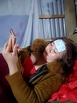 Snapshot of pi-pi-00 chatting on November 13, 2025, 12:31 pm pi-pi-00 online show from November 13, 2025, 12:31 pm