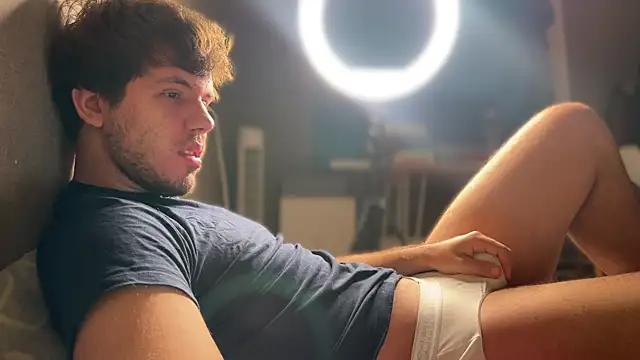 mynameischris online show from November 8, 2025, 7:01 am