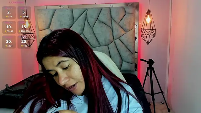 Snapshot of Addyy_02 chatting on May 23, 2026, 6:40 pm Addyy 02 online show from May 23, 2026, 6:40 pm