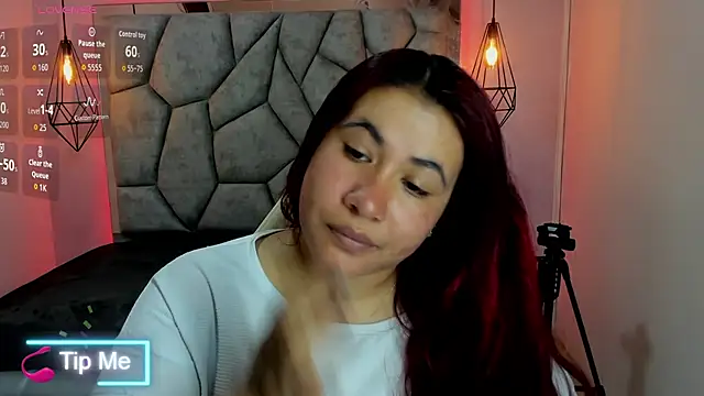 Snapshot of Addyy_02 chatting on May 19, 2026, 6:48 pm Addyy 02 online show from May 19, 2026, 6:48 pm