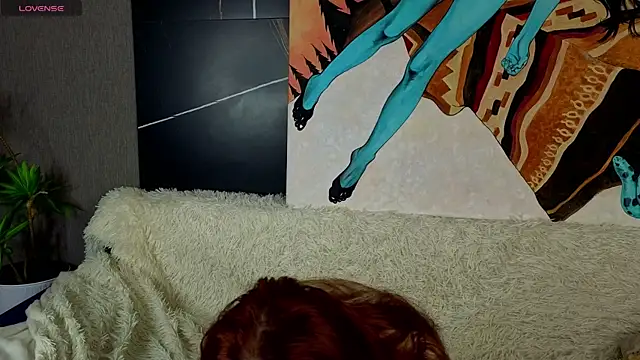 kitsun ne online show from December 1, 2025, 9:15 pm