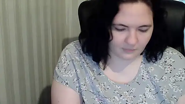 XLisaBlueXs  online show from October 6, 2025, 3:02 pm
