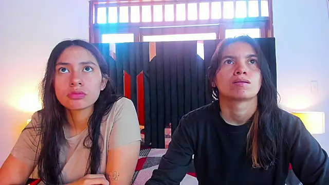 Snapshot of Sofy_and_Mia chatting on October 11, 2025, 12:39 pm Sofy and Mia online show from October 11, 2025, 12:39 pm