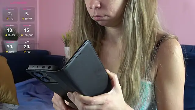 Elly Babe online show from February 9, 2026, 10:35 am